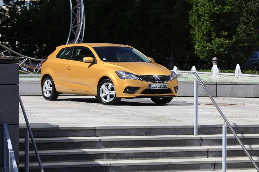  Kia pro_cee&rsquo;d EcoDynamics 2011 года  (фото 94 из 133)